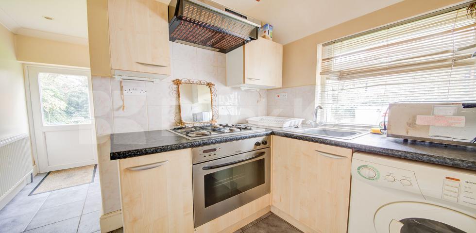 			Fantastic Studio Flat In Crouch End , Studio Apartment, 1 bath, 1 reception Studio			 Coleridge Road, Crouch End